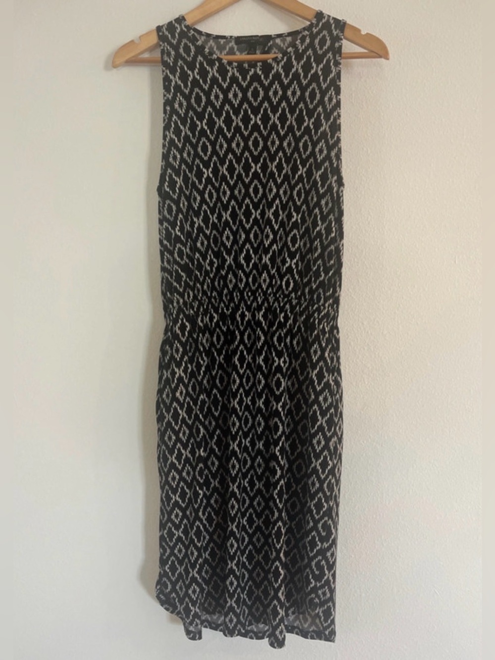 Banana Republic Black & White Sleeveless Midi Dress